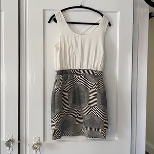 Adelyn Rae White and Navy Mini Dress